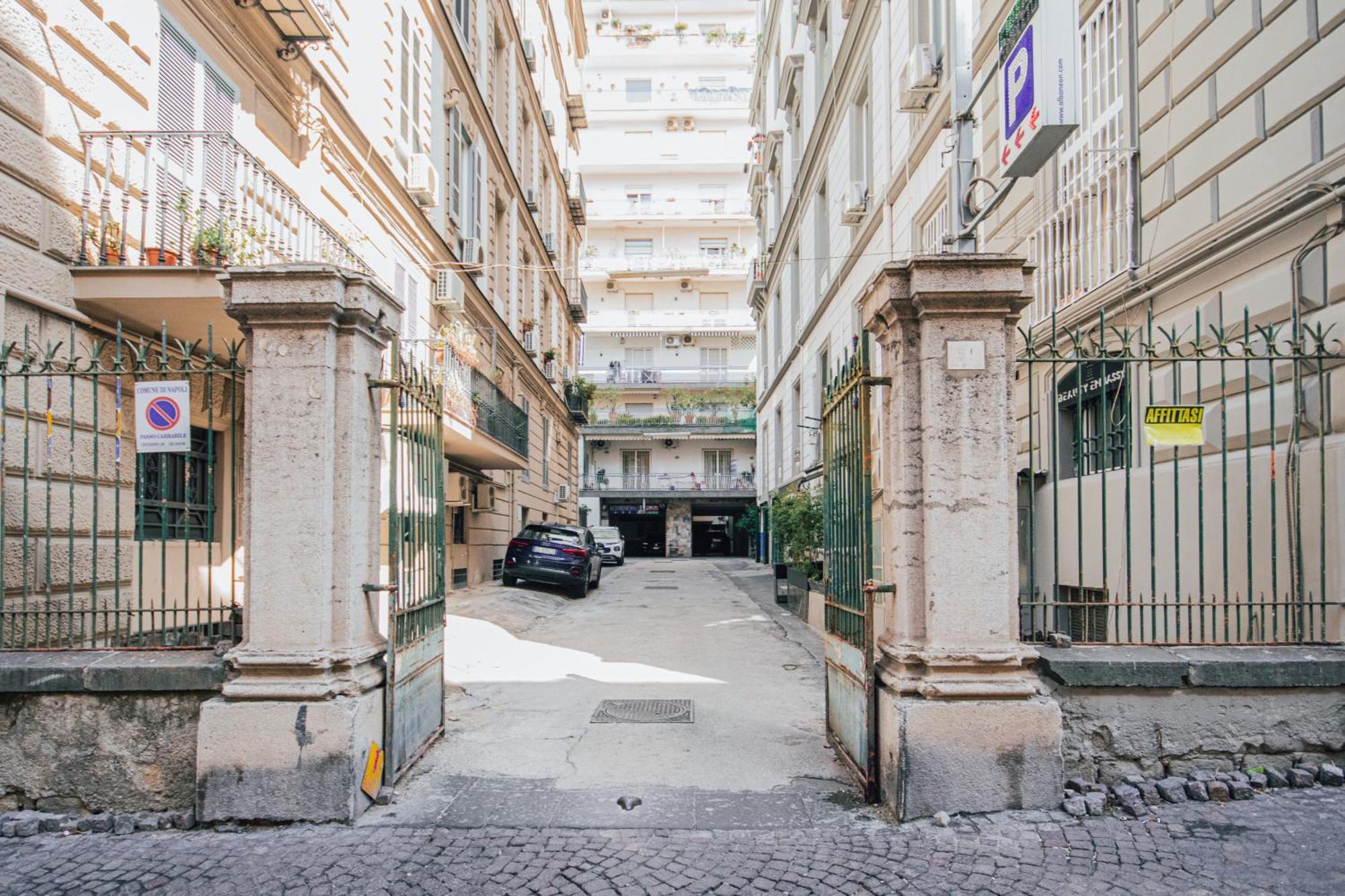 Dolce Luxury Apartment *