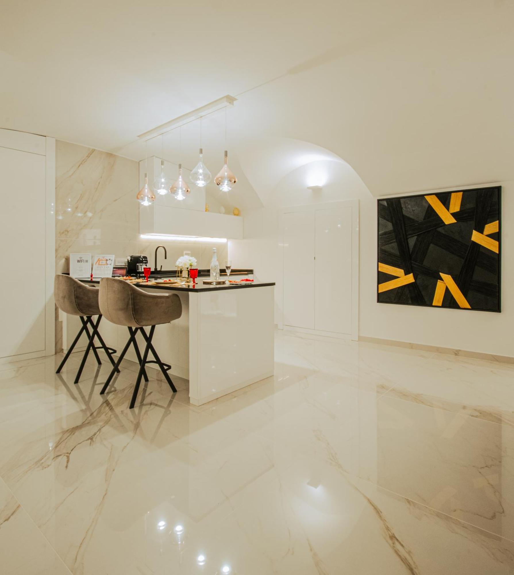 Dolce Luxury * Naples