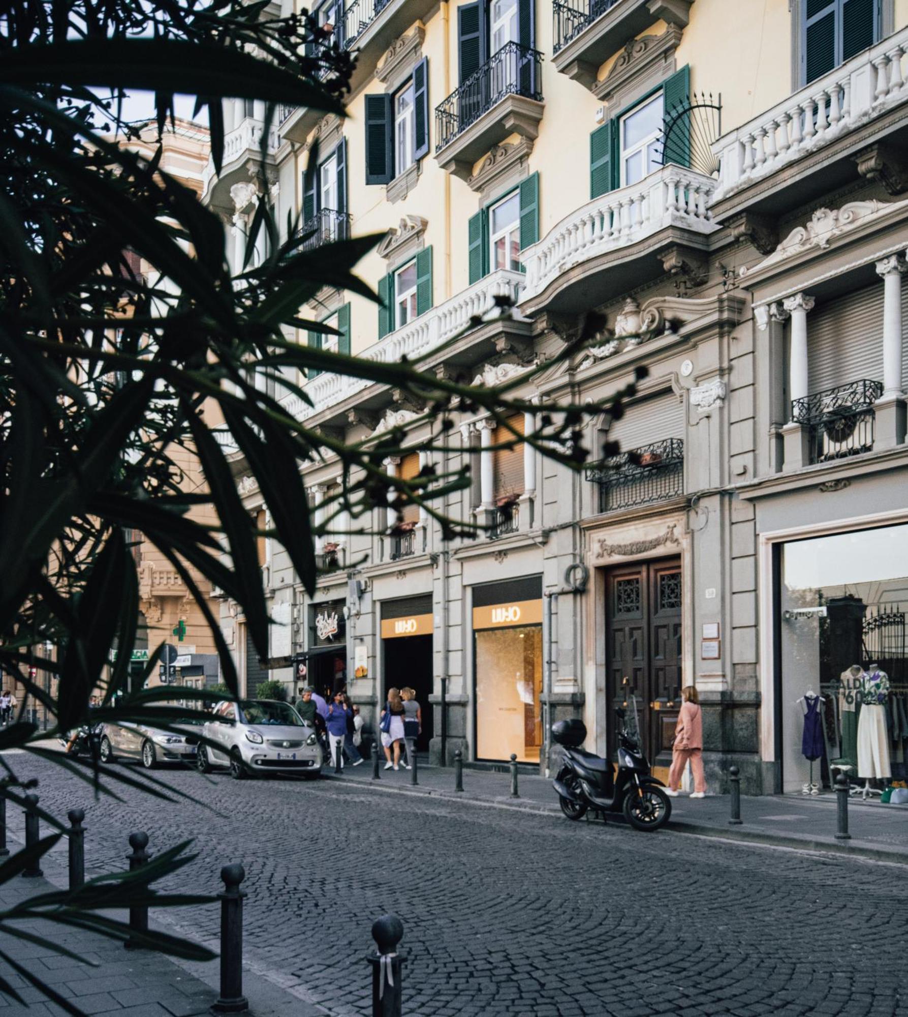 Dolce Luxury Naples